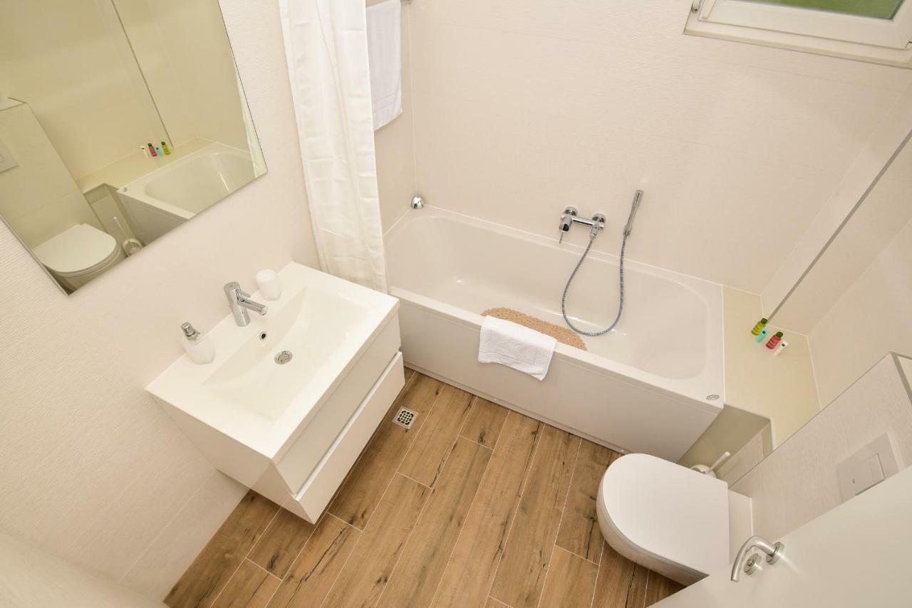 Apartment Ricca Seaview Makarska Ngoại thất bức ảnh